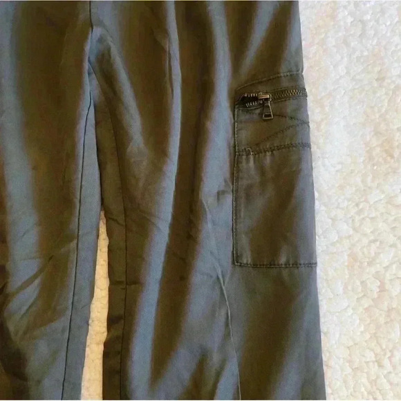 Express high waisted cargo twill utility jogger - Picture 8 of 13